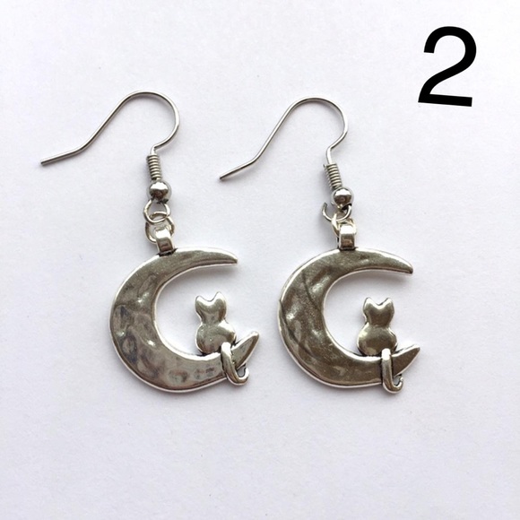 MOON EARRINGS - Picture 3 of 10